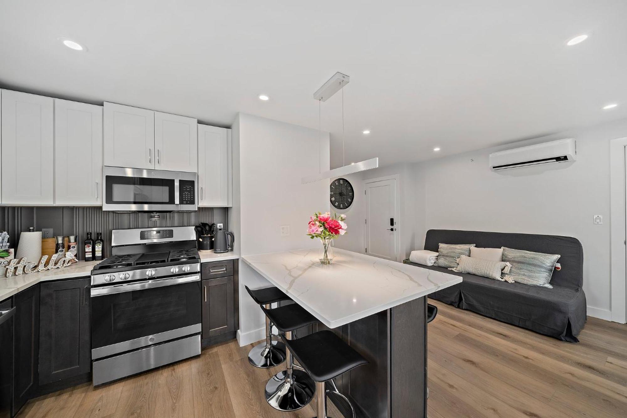 Parking 3br2bth Cambridge Boston W&d Subway Ac